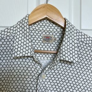 Faherty Short-Sleeve Stretch Playa Shirt- white & grey
